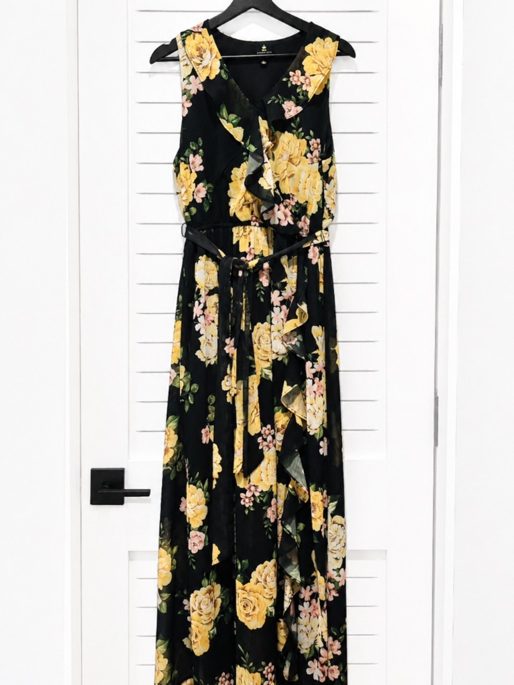 Disney Princess Floral Chiffon Maxi Dress Size Large Black